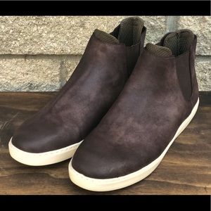 Kenneth Cole flexible Chelsea Boots